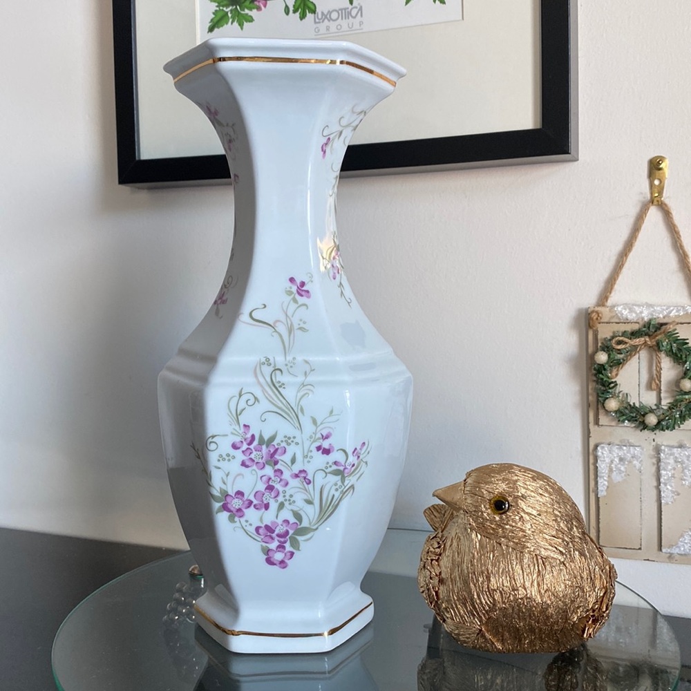 Lazaro porcelain vase